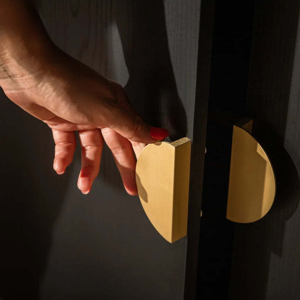 MO Mond Black Display Cabinet