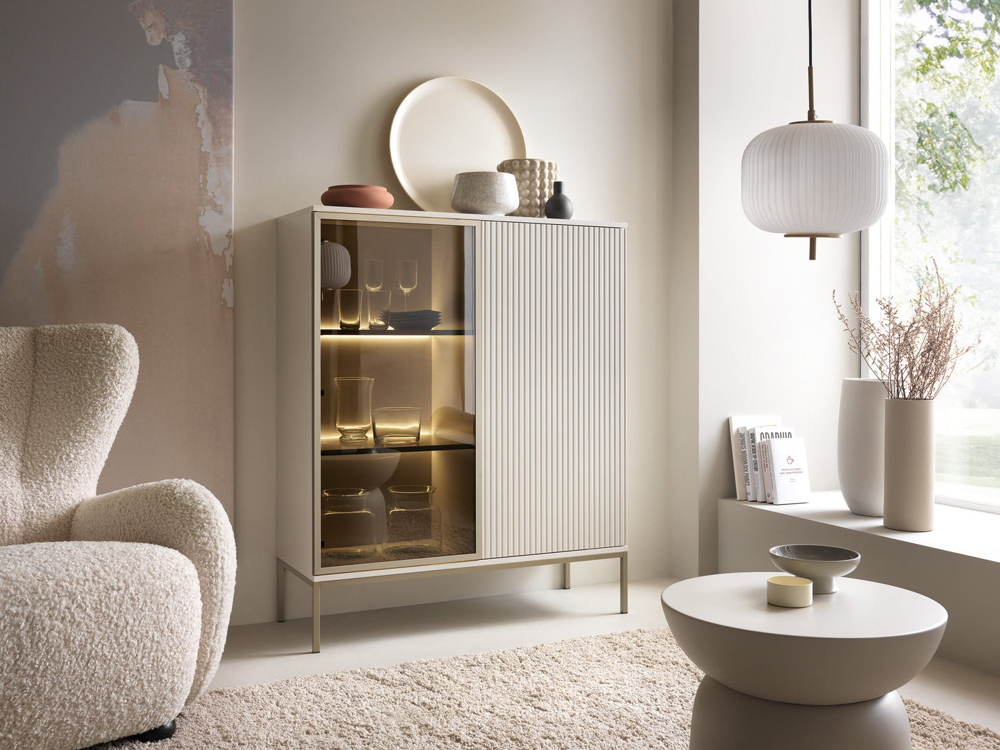Sento Display Cabinet - Compact Elegance with Functional Design Cashemere