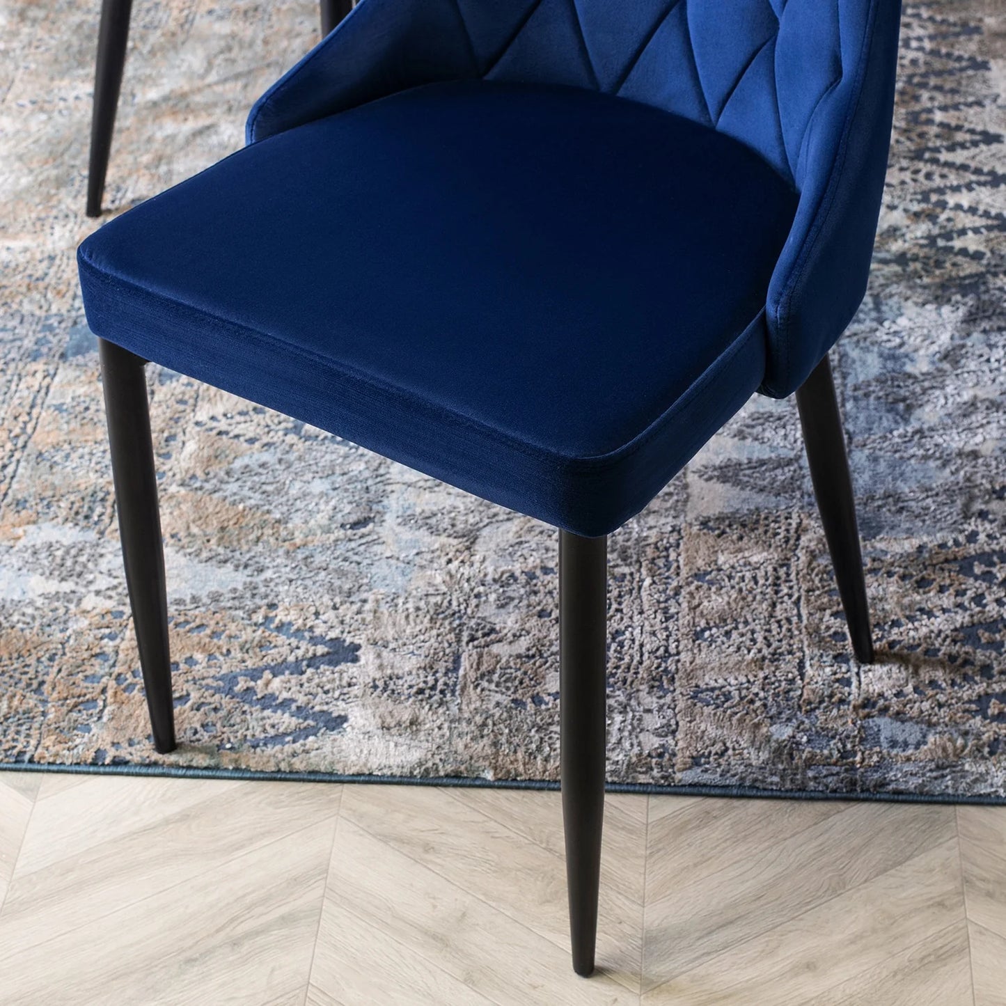 Elite CORK Navy Blue Velvet Chair – A Statement of Elegance & Comfort