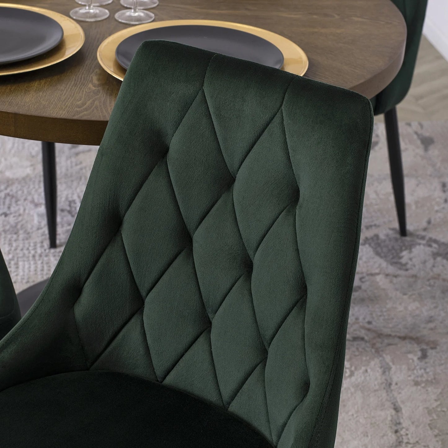 Elite CORK Green Velvet Chair – A Touch of Luxury & Comfort