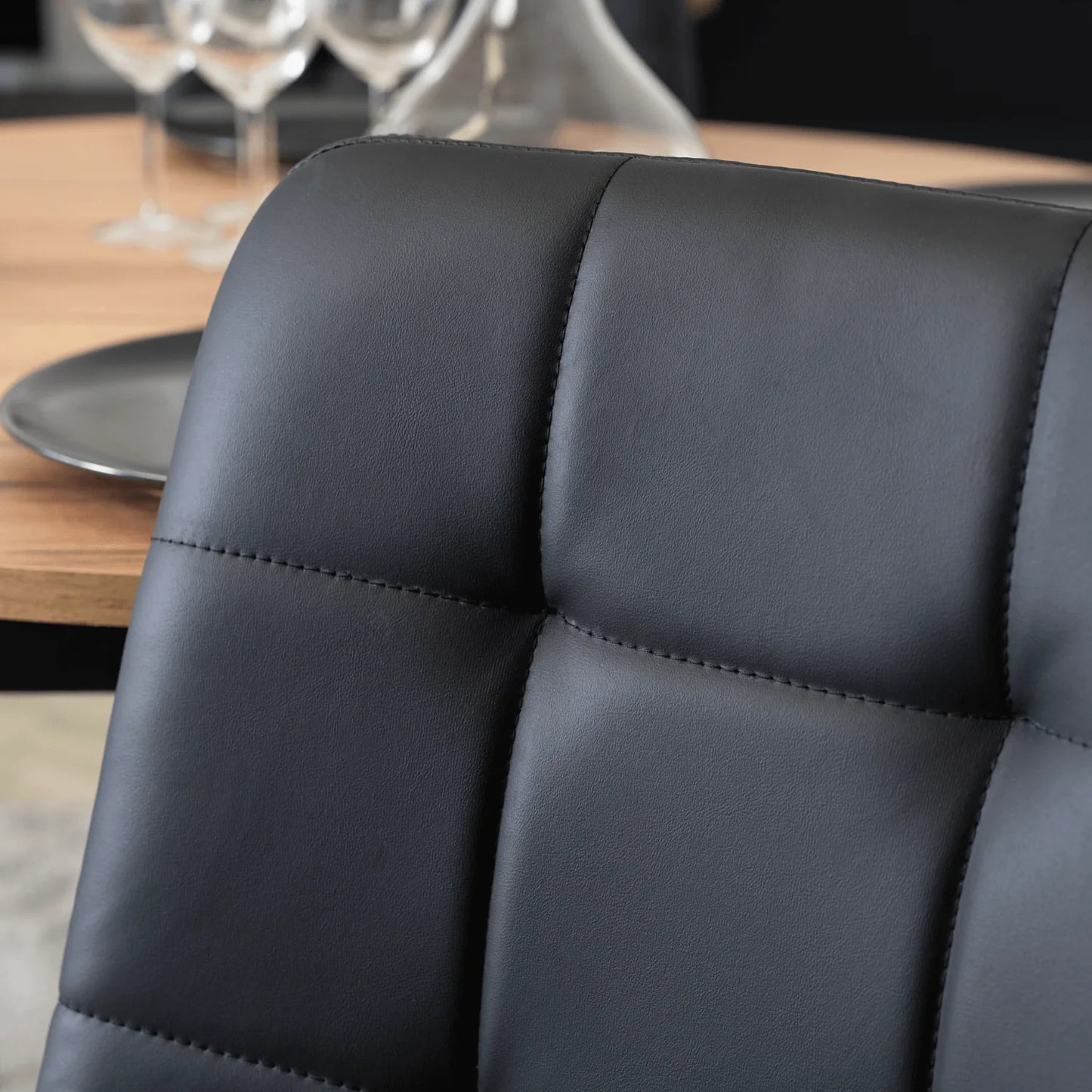 Elite DALVIN Black Eco-Leather Chair – A Modern Classic in Comfort & Style