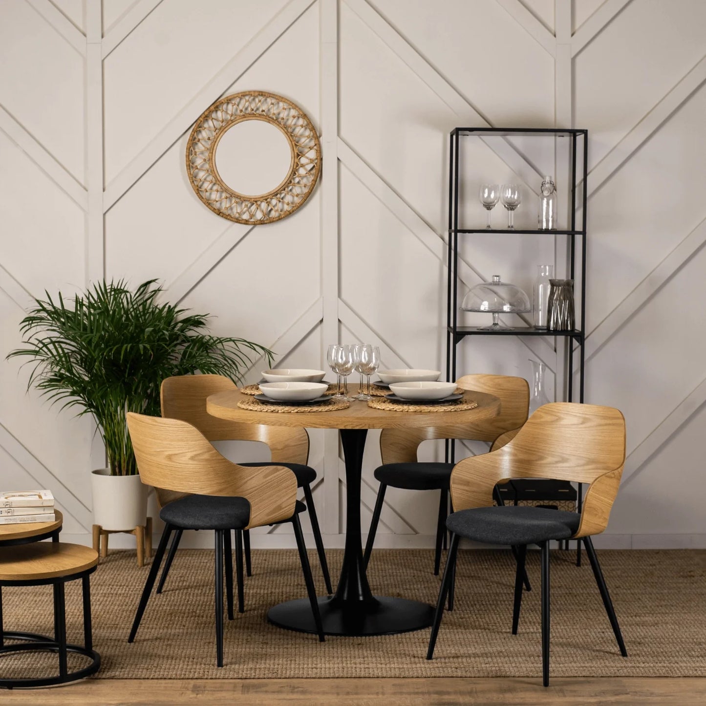 Elite ORBI Chair – Golden Oak/Black