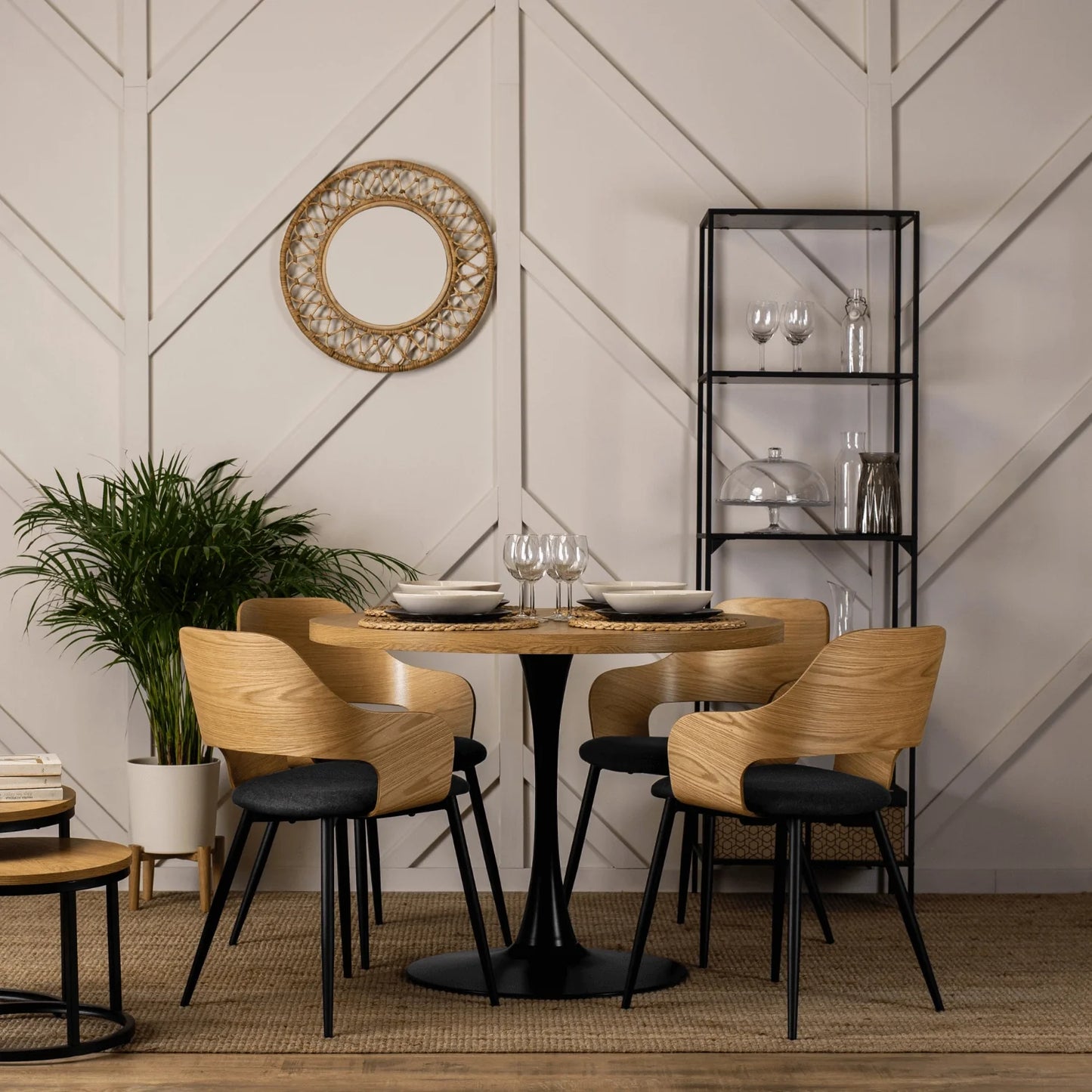 Elite ORBI Chair – Golden Oak/Black