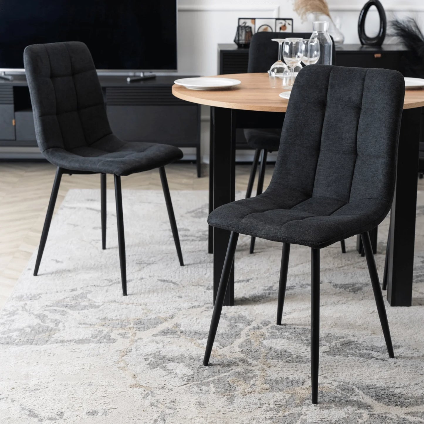 Elite PERU 2 Black Upholstered Chair – Modern Comfort with Timeless Appeal