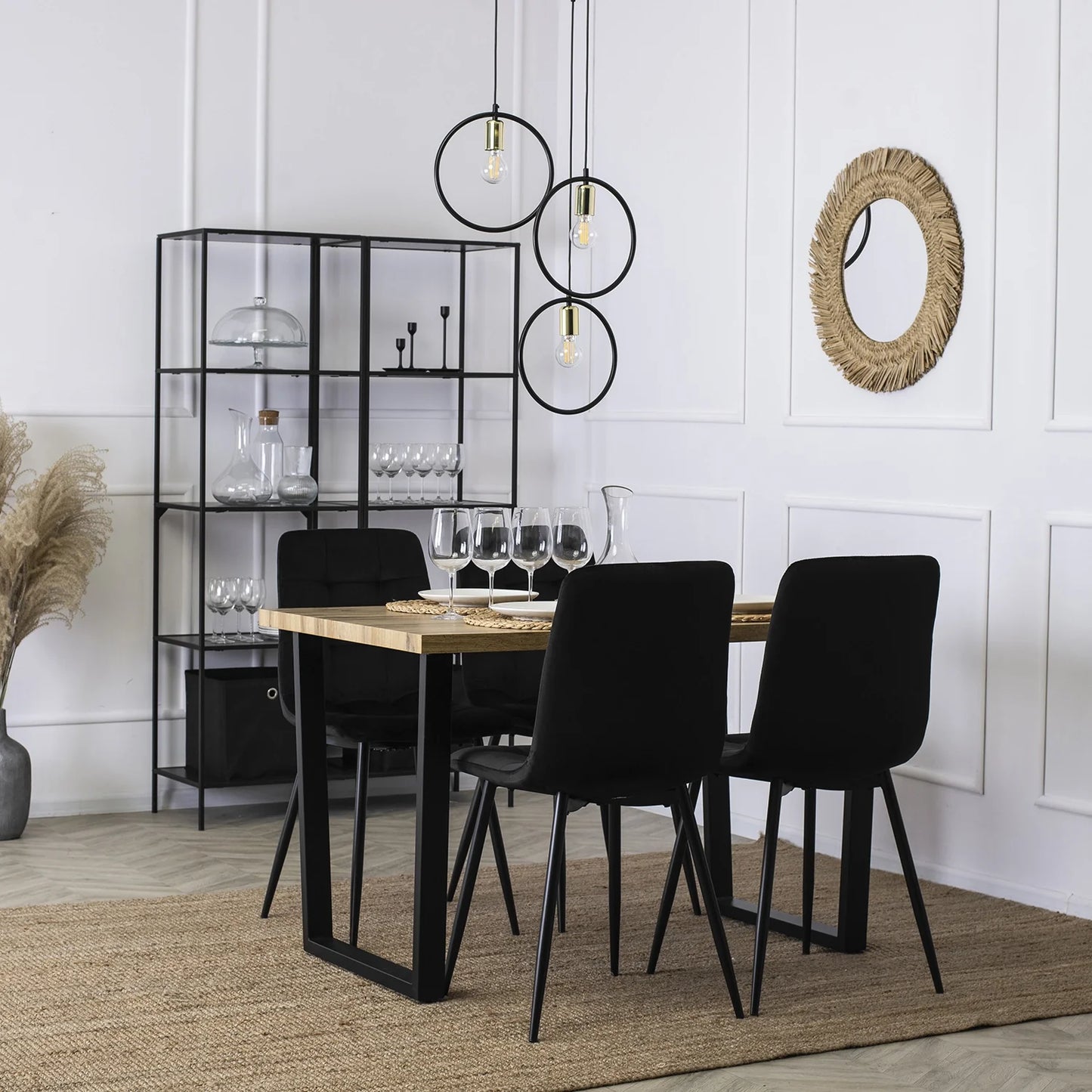 Elite PERU Black Velvet Chair – A Timeless Fusion of Style and Comfort