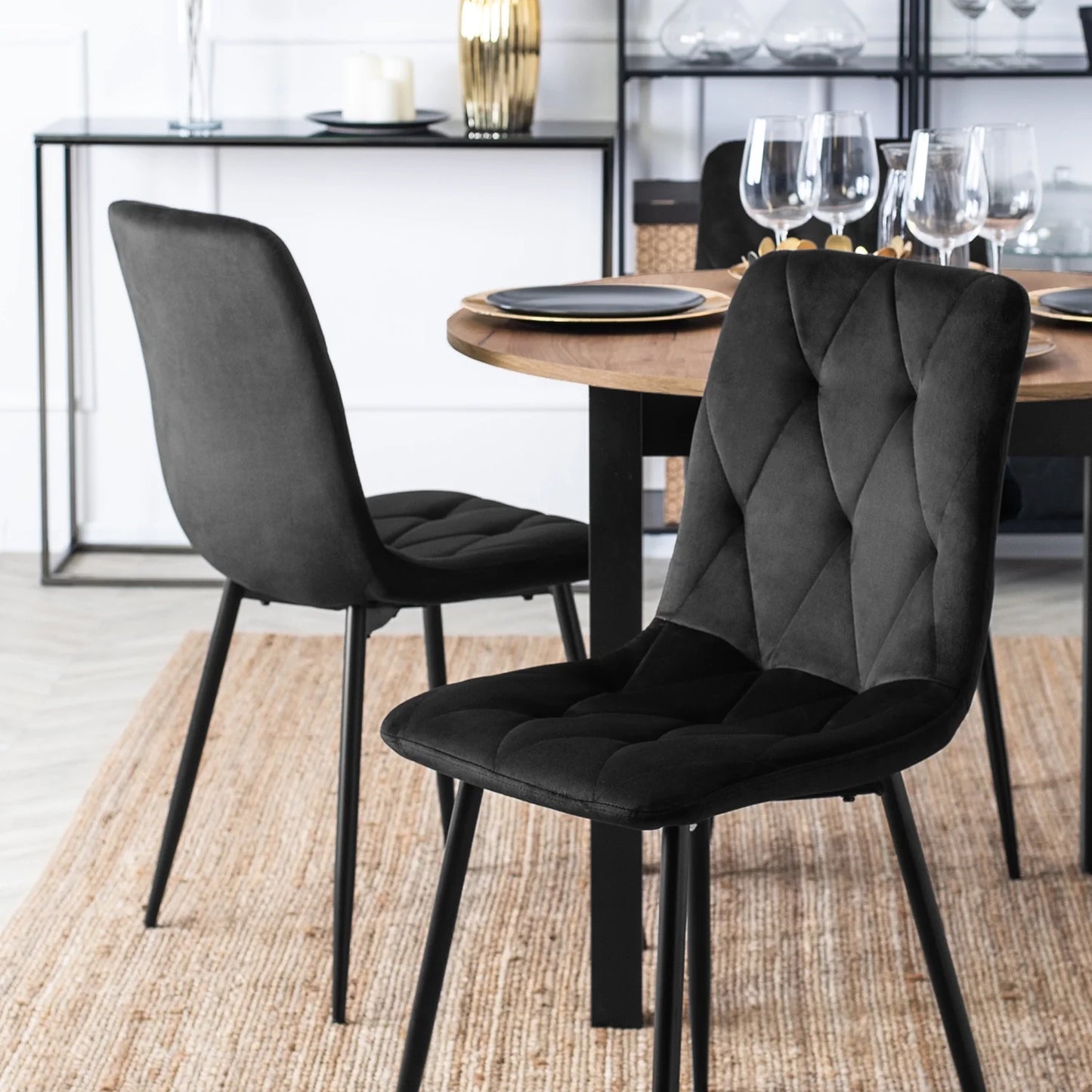 Elite ROBIN Black Velvet Chair – A Timeless Statement of Elegance and Comfort