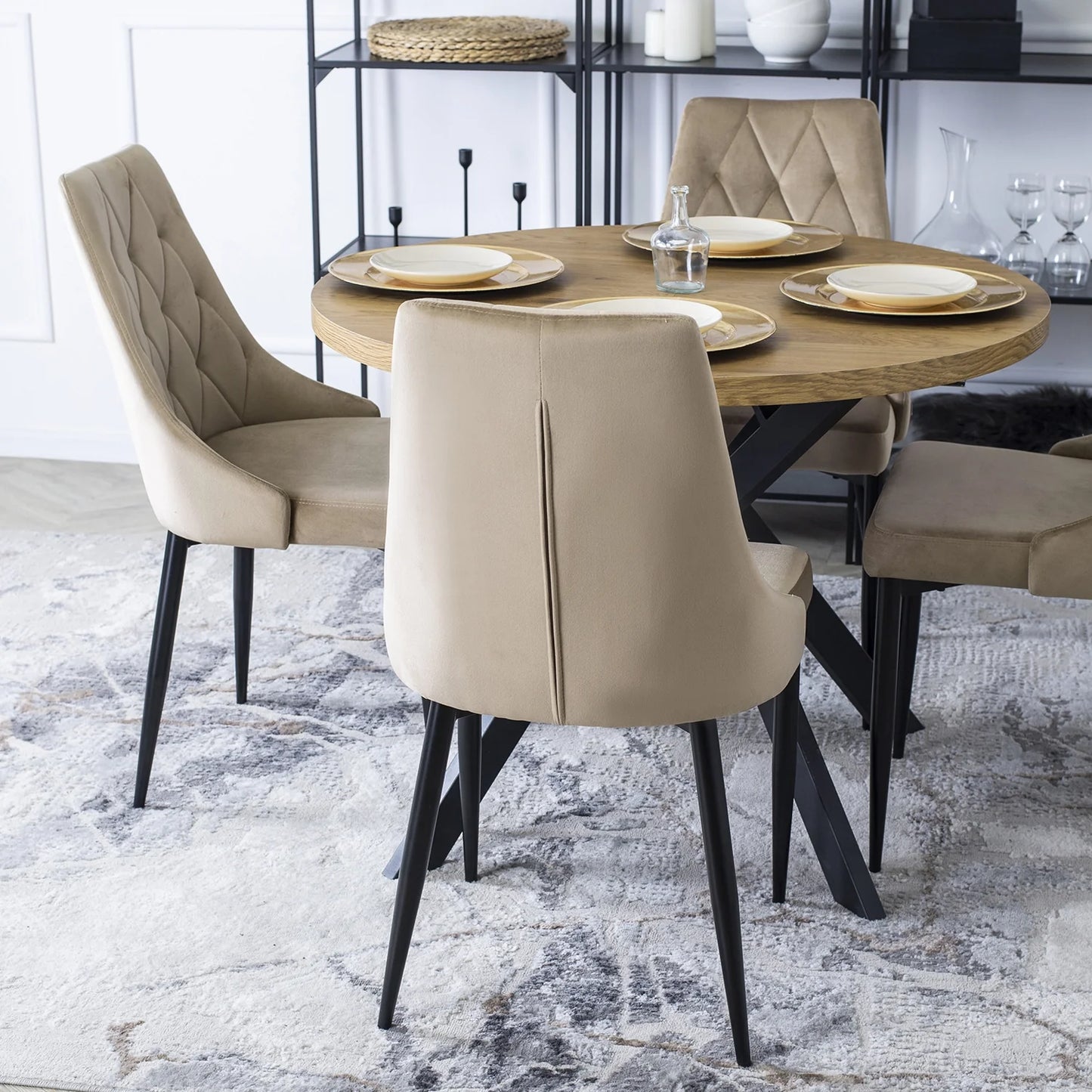Elite CORK Beige Velvet Chair – Timeless Elegance for Your Interior