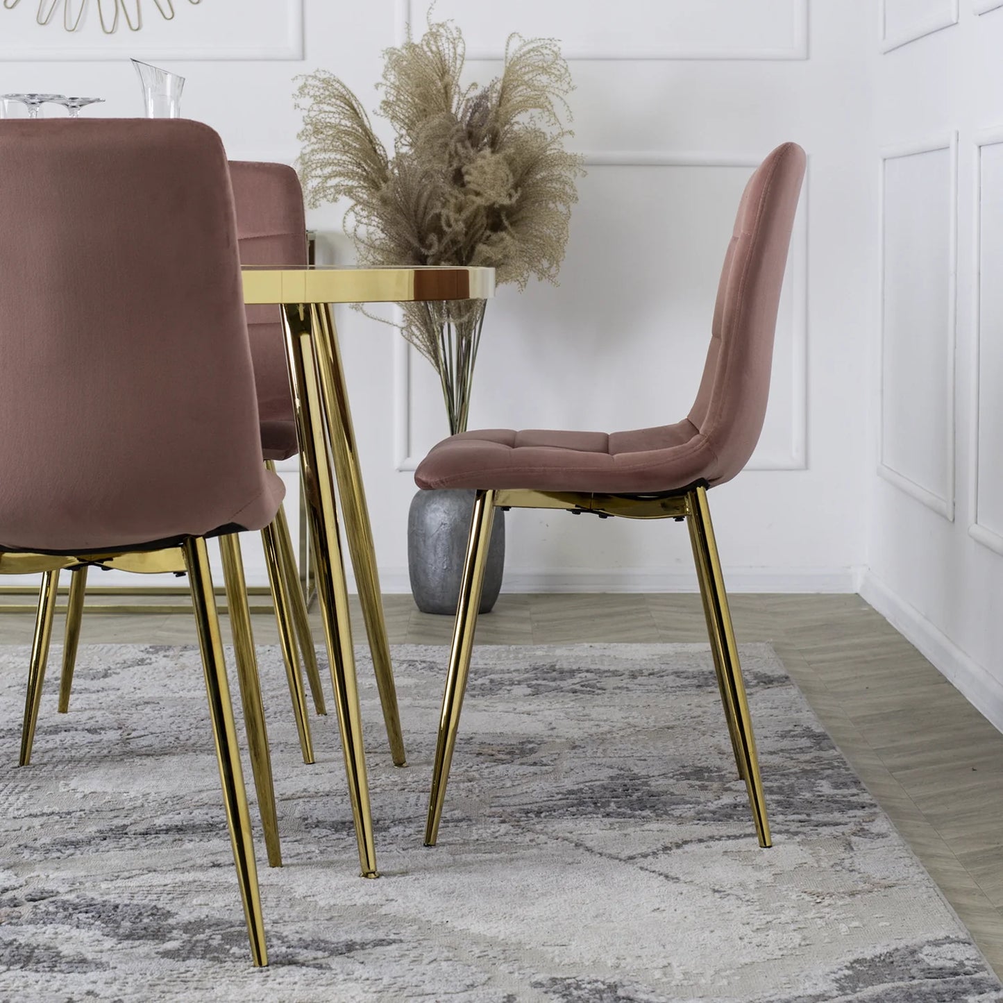 Elite YORK Pink Velvet Chair – A Statement of Elegance & Luxury