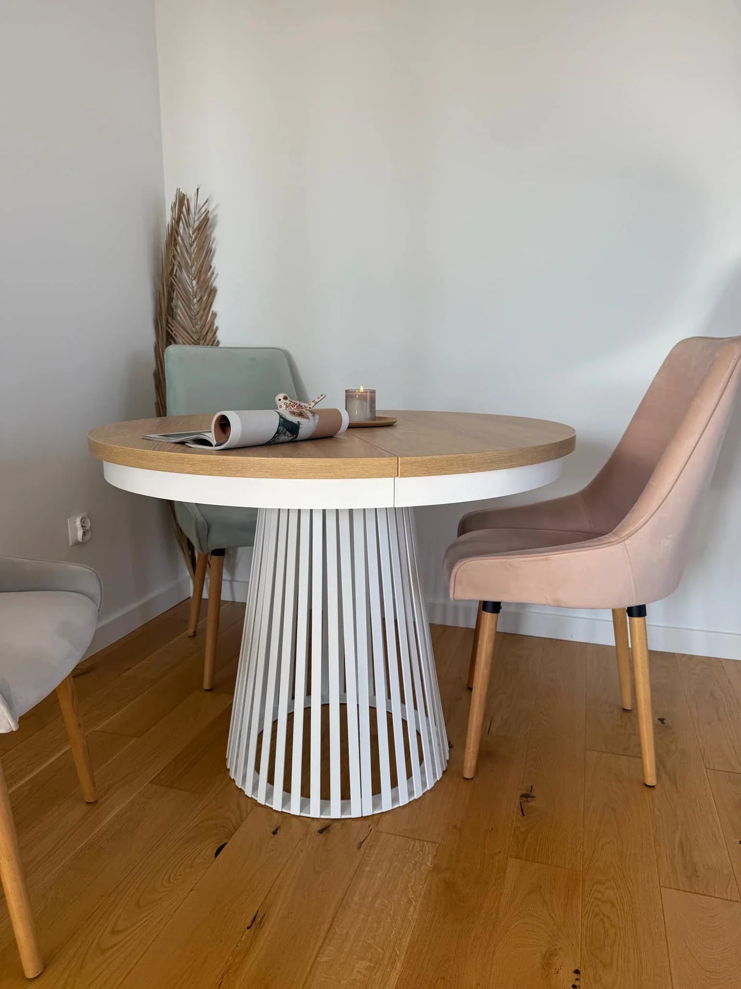 Redpak Nelly Ø100 cm Extendable Dining Table with Metal Slat Base