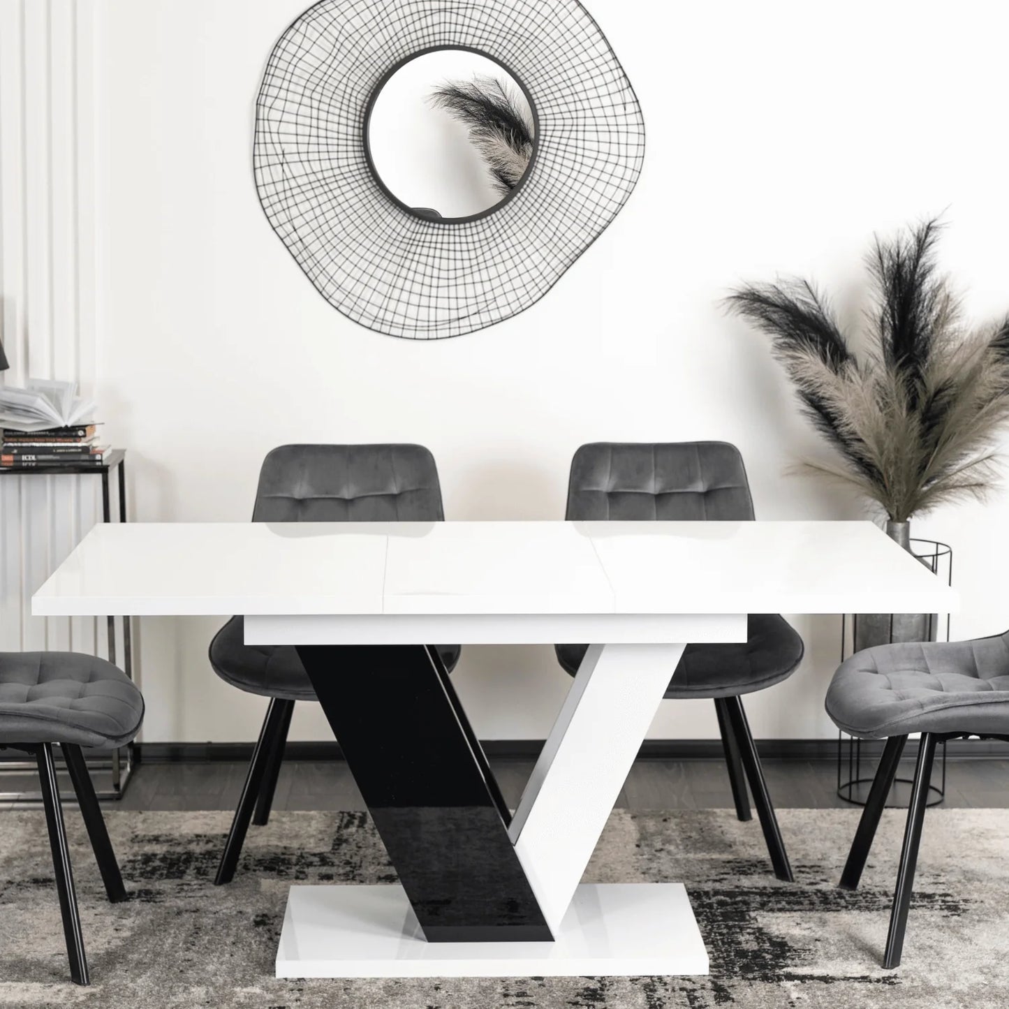 Elite CLARK Extendable Dining Table – White/Black Gloss (120-160 cm)