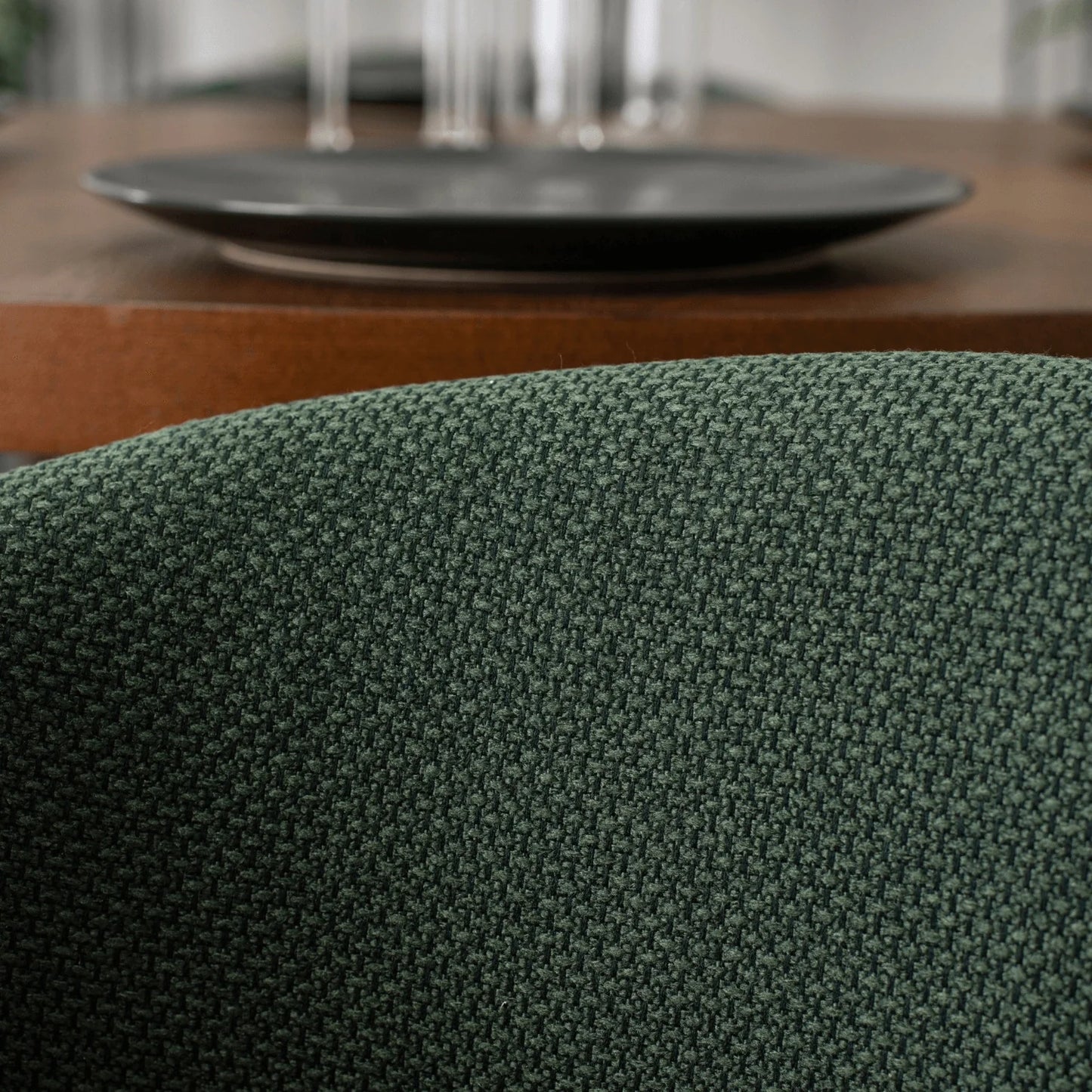 Elite LINO Dining Set – 100 cm Walnut/Black Round Table & 4 GARY 2 Green/Walnut Chairs